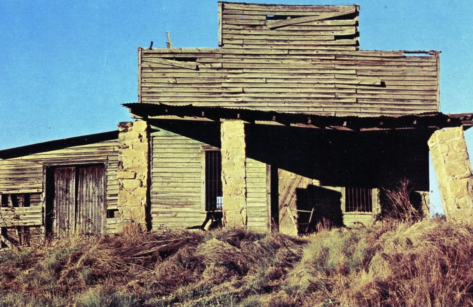 The old Frogtown store in color on the Old Federal Road.